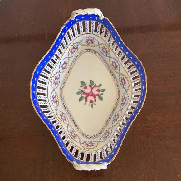 Hand Painted Porcelain Decorative Basket - Picture 4 of 11